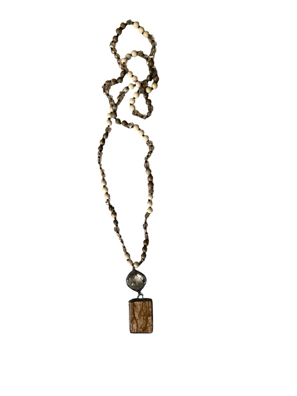 Beaded Brown and Cream Pendant Necklace. BL/Jewelry01